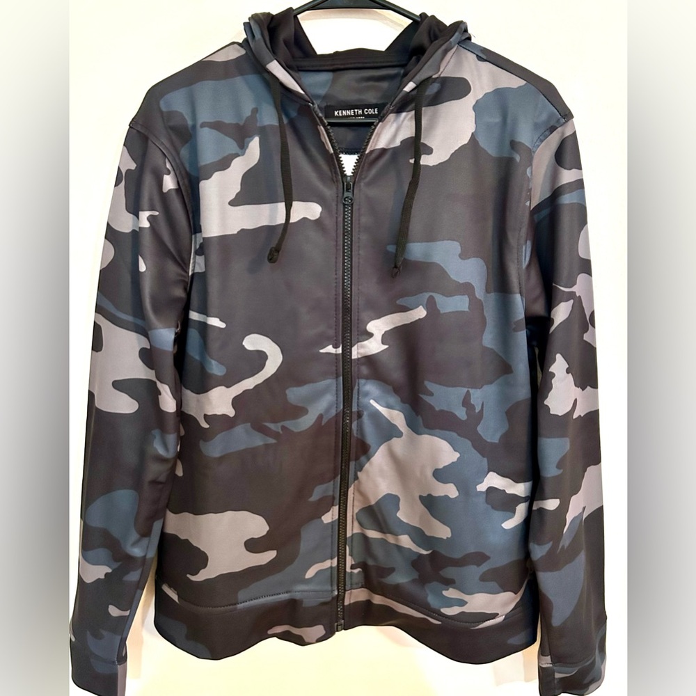 NWT Kenneth Cole Jacket Green & Gray Camouflage Hooded Zip Up Men’s Small
